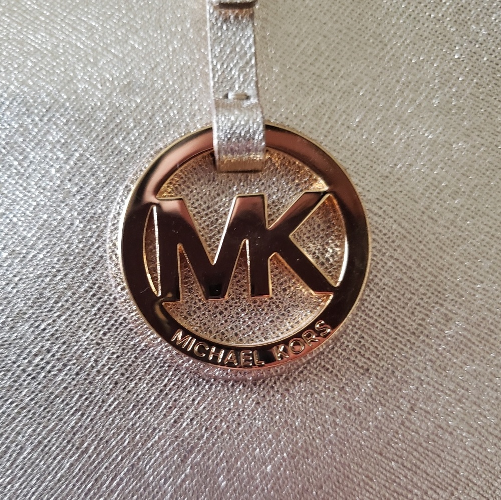 MICHAEL KORS LARGE PURSE!